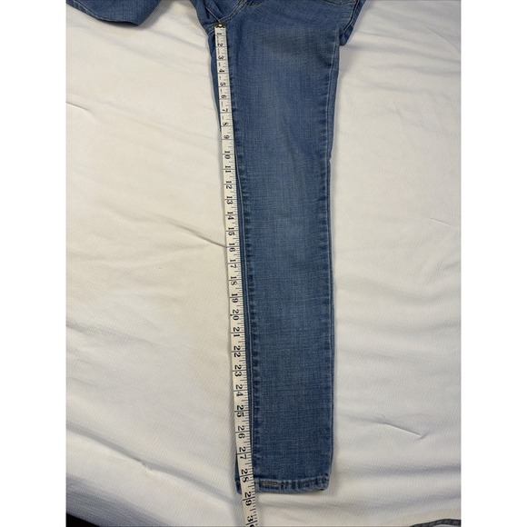 Levi's Jeans Women's 27 Blue Denim Cotton Stretch Pockets Skinny Leg Zip Fly - Picture 3 of 6